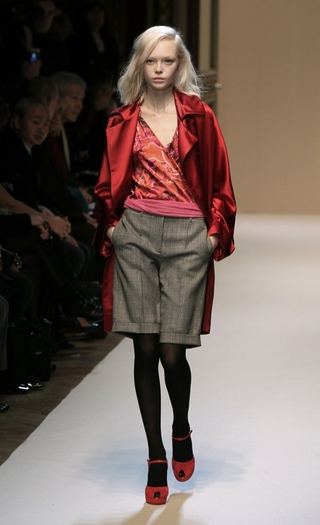 Illustration for article titled Ungaro Manages To Produce Ugly Clothes Without Any Help From Lindsay